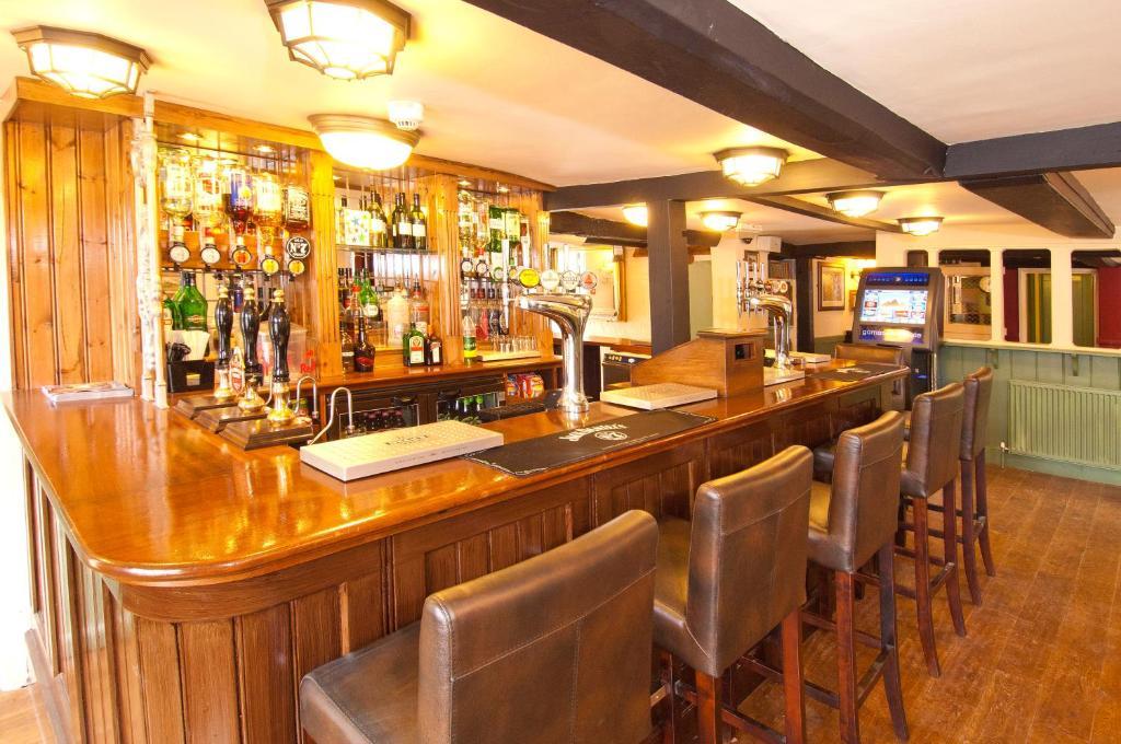 The George & Horn Near Newbury Hotel Kingsclere Eksteriør billede